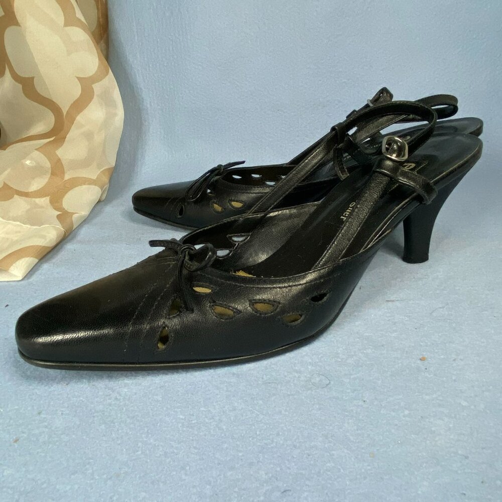 Vintage Black Leather Etienne Aigner Slingback Heels w/Cutout Details.  Sz 7.5